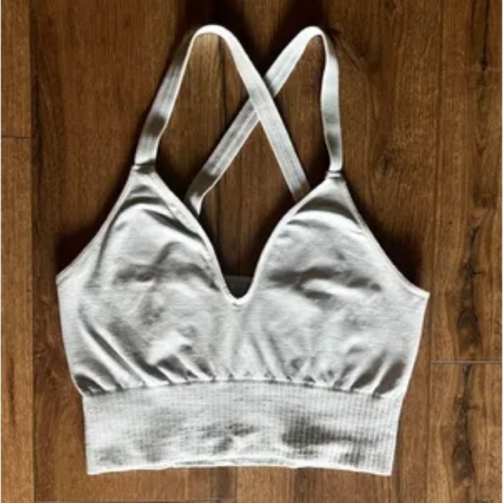 good karma tank. In perfect condition without the tags. I’ve never worn it